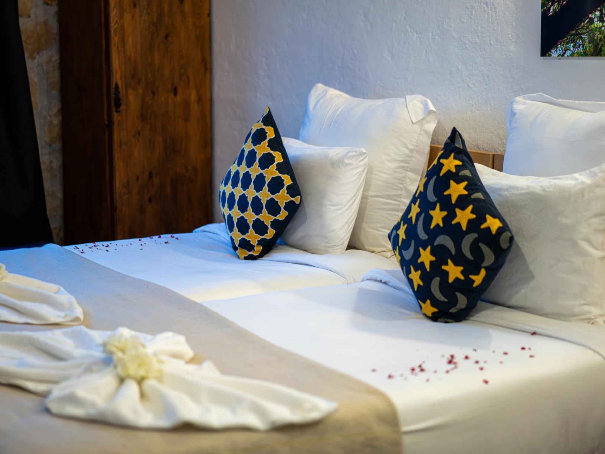 Resort Hotel El Cortijo & Spa 舍夫沙万 外观 照片