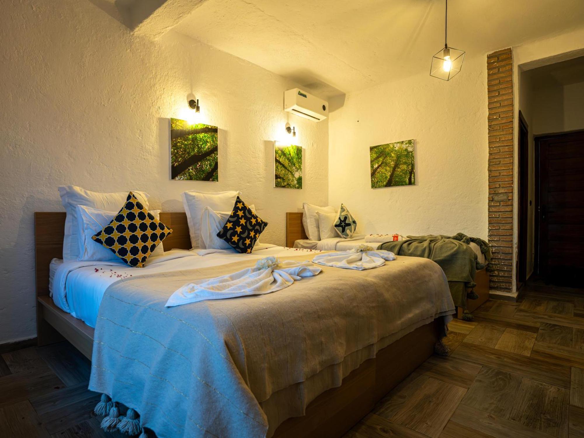 Resort Hotel El Cortijo & Spa 舍夫沙万 外观 照片